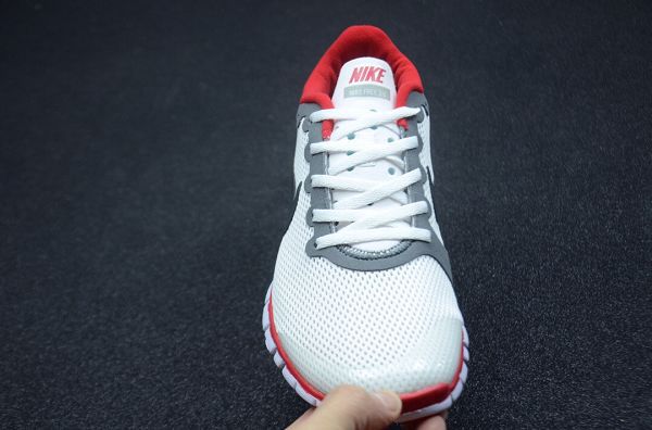 Nike Free 3.0 2021新款 赤足男女款慢跑鞋