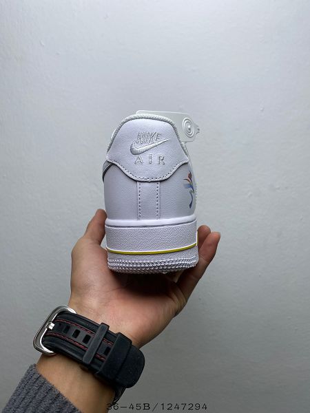 Nike Air Force 1 2022新款 2022北京冬奧運吉祥物冰墩墩印花紀念款男女生板鞋