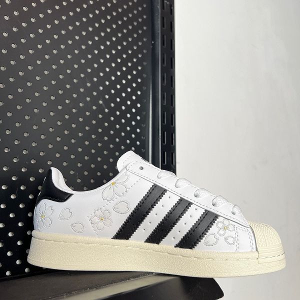 Adidas Superstar 2023新款 三葉草紫外線變色刺繡櫻花男女款板鞋