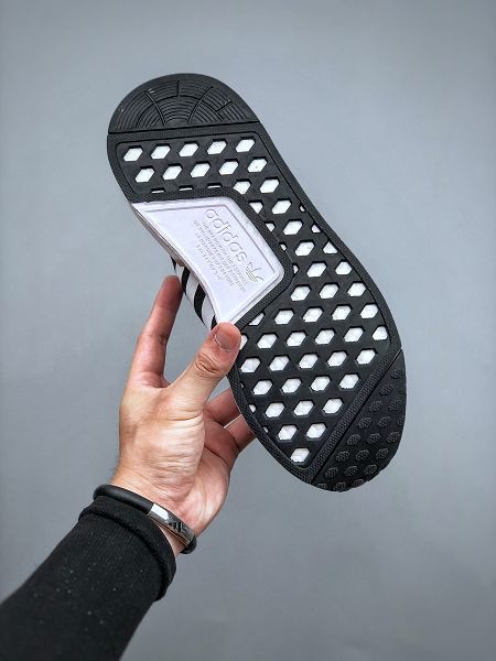 adidas boost nmd r1 2022新款 彈力針織鞋面顆粒大底男女款慢跑鞋
