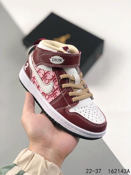 Air Jordan 1 Mid 1代 2023全新高幫潮流文化籃球板鞋童鞋