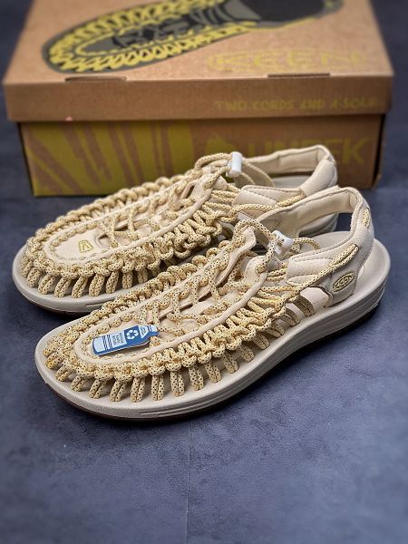 Keen Uneek Flat-M 2022新款 平底編織彈力穿搭溯溪涉水休閒戶外涼鞋